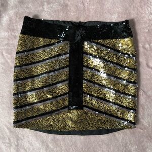 2B Bebe Gold & Black Sequin Skirt